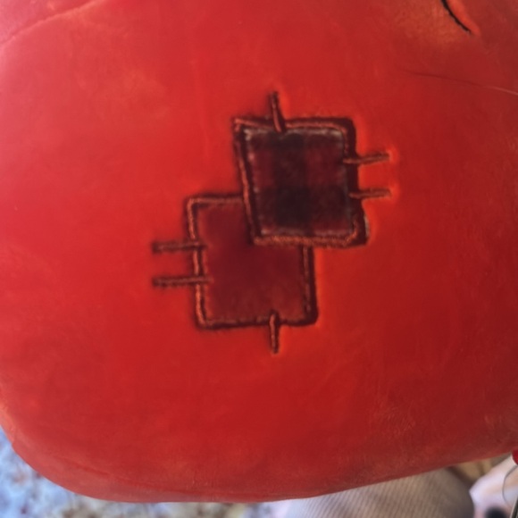 Carrie the gift bag, Santa’s gift bag holiday squishmallow NWT - Picture 3 of 10